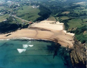 Playa de Luaña (Cóbreces)