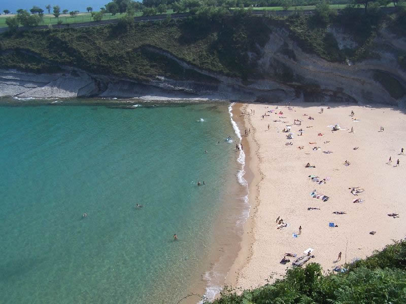 Playa de Mataleñas (Santander)