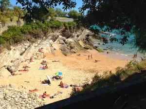 Playa de los Molinucos (Santander)